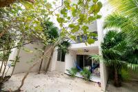 87979 Very chic 3BR Condo, tons of amenities, 1 block from Ocean - Chambres d’hôtes Progreso