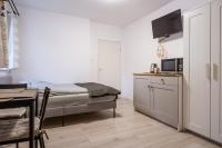 Camera Tripla Classic