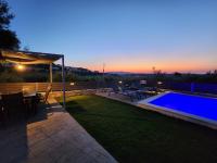Villa Dionisia with private pool - B&B Roumelí