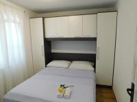 One-Bedroom Apartment with Sea View