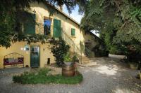 Grande maison de charme avec piscine au coeur des vergers et vignobles - Chambres d'hôtes La Roche-de-Glun