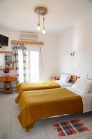 Doppelzimmer mit Balkon und Meerblick