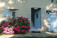 Entire apartment with swimming pool near Aubeterre - B&B Saint-Romain