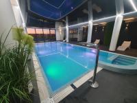 Ostseetraum - Pool, Sauna, Jacuzzi, 2 Bikes, Spielplatz, Apartments - Ferienwohnung Kolberg