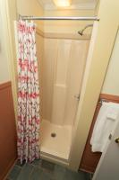 Queen Room - Pet-Friendly