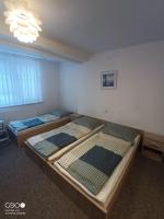 Vierpersoonskamer met Badkamer