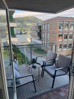 B&B Bergen - Modern Apartment - Amazing Terrace and Fjord View, Close to City Center - Bed and Breakfast Bergen