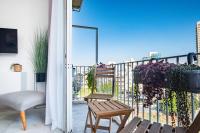 Modern Bright, Near Mahane Yehuda Market, Balcony - Ferienwohnung