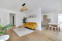 B&B Clichy - Pick A Flat's Apartment in Quai de Clichy - Rue Camille Claudel - Bed and Breakfast Clichy