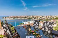 Apartments Villa Nea Leona - Bed and Breakfast Trogir