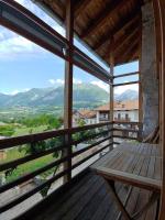 B&B Comano - Appartamento- Godendosi la vista - Bed and Breakfast Comano