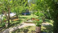 Apartamento con vistas al jardín