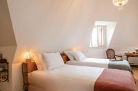 Cozy Double Room with Garden View
