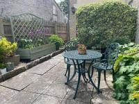 No 96 Chapel Lane - Self Contained Cottage In The Heart Of Butleigh - B&B
