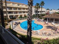 Sol-y-Days Mayflower, appartements climatisés résidence avec piscine proche centre - B&B