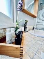 Hostfy Centro, Plaza de la Magdalena - B&B Sevilla