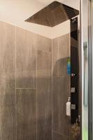 Belle Villa moderne avec piscine et jardin - Chambres d’hôtes Solliès-Pont