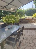 Gîte La Petite Longère - Ferienwohnung Septfonds