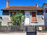 Petite maison avec jardin - Bed and Breakfast Montluçon