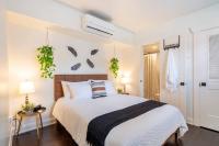 Lady Madonna Sage Flat - B&B