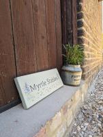 Myrtle Stables - converted, self-contained, countryside - B&B Hernhill