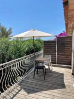 B&B Hyères - Grand Studio & Terrasse Privée - Bed and Breakfast Hyères