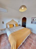King Room with Mountain View