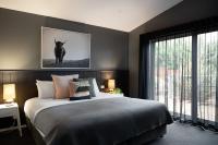 Delfryn - stylish and modern, with great views - B&B Daylesford