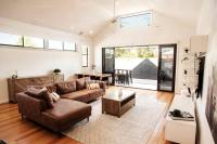 B&B Benalla - Loft On Bridge - Bed and Breakfast Benalla