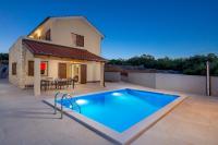 Villa Maestral - Ferienwohnung
