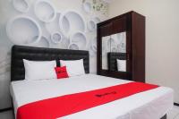 B&B Banyurojo - RedDoorz @ Griya Bougenville Magelang - Bed and Breakfast Banyurojo