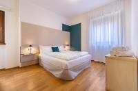 Apartment mit Balkon