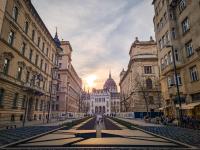 Rooftop Coffee by Parliament - B&B Budapest