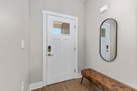 Modern 2BR 2BA New Build Condo with Garage & Patio - B&B