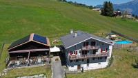 Gasthaus Alpina - Ferienwohnung Tschappina