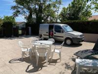 Maison de type chalet piscine collective hume - B&B Gujan-Mestras