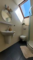 Dreibettzimmer mit eigenem Bad