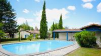 Les Volets Bleus - Bed and Breakfast Sauvignac