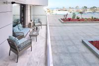 JAD Apartment in Infinity Beach Resort - parking - B&B