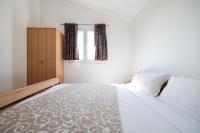 Apartamento de 1 dormitorio con balcón