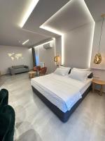 Superior King Suite