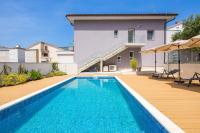 VILLA MAR - LUXURY APARTMENTS with pool and Deluxe apartment with hot tub in Selce, 20 meters from the beach - Chambres d'hôtes Selce