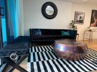 Cozy 3BR Apartment Walking Distance to GOMA - B&B Brisbane