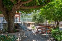 Tranquil stone garden house - B&B Kalos