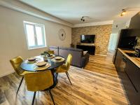 Golden Elio Apartment - Ferienwohnung Pula