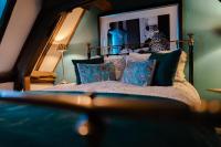 Standard Double with Bath Ensuite