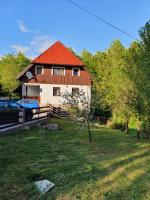B&B Plitvica Lakes - Guest house Wolf II - Bed and Breakfast Plitvica Lakes