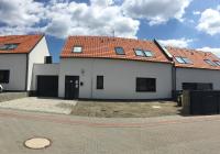 Vilabyt se zahrádkou a výhledem na zámek - B&B Míkulov