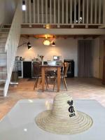 Uzès proche,charmant pied a terre avec terrasse - Bed and Breakfast