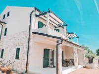 STONE HOUSE JEZERA - Ferienwohnung Jezera